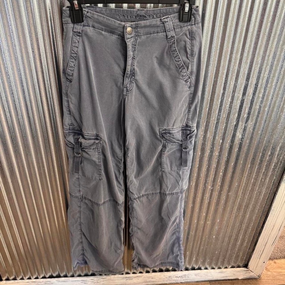 American Eagle Gray Cargo Pants Women's Size 0 Utility Straight Casual